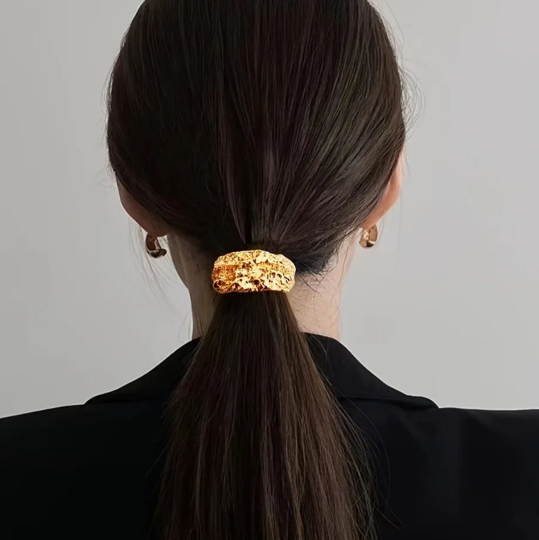 Elástico de cabelo martelado