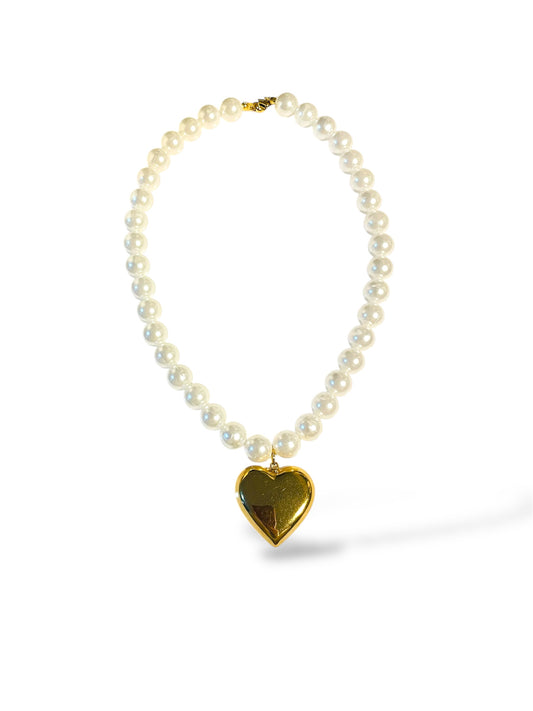 Full Heart With Pearls